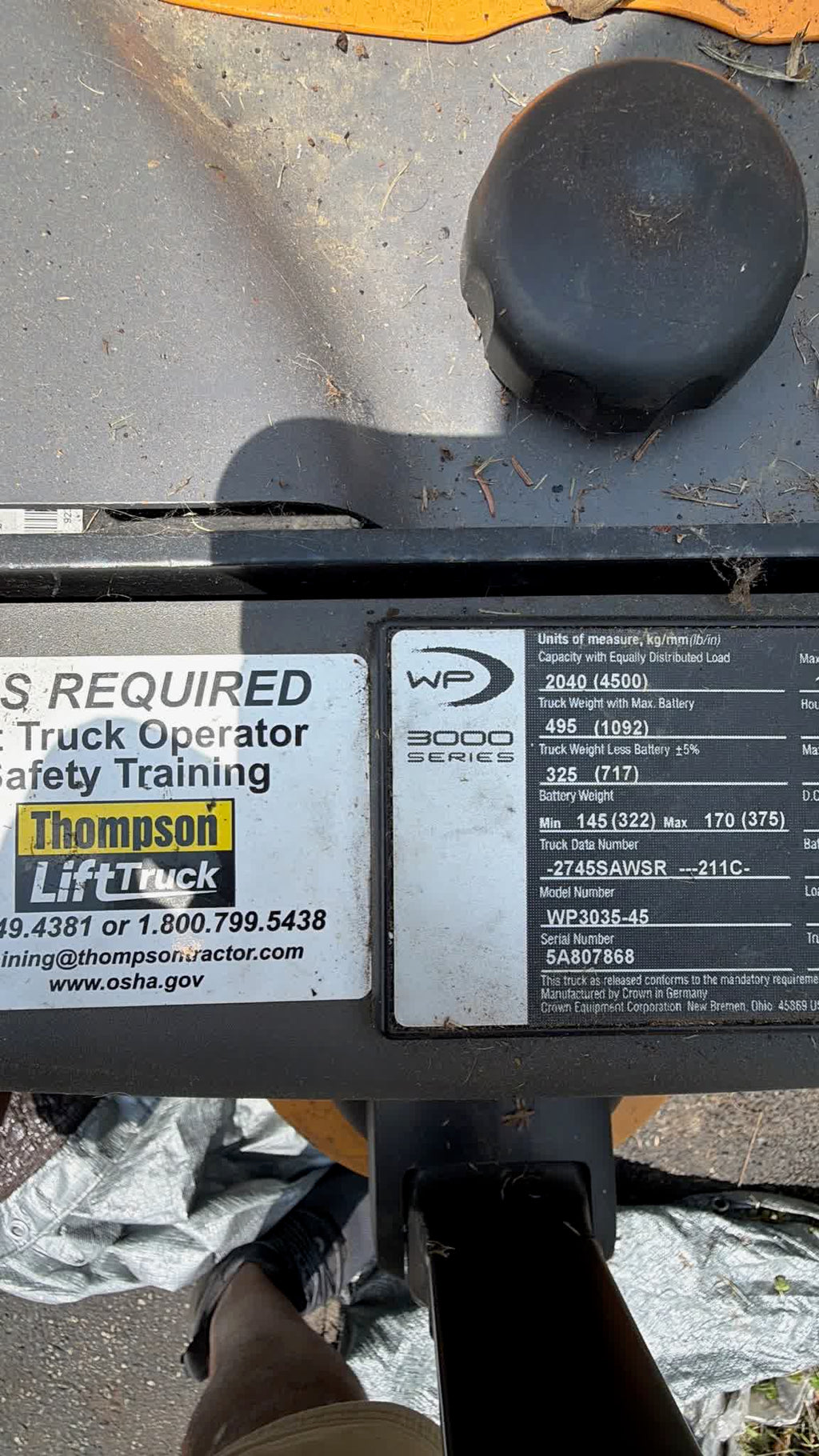 Data plate and Thompson Lift Truck operator training decals
