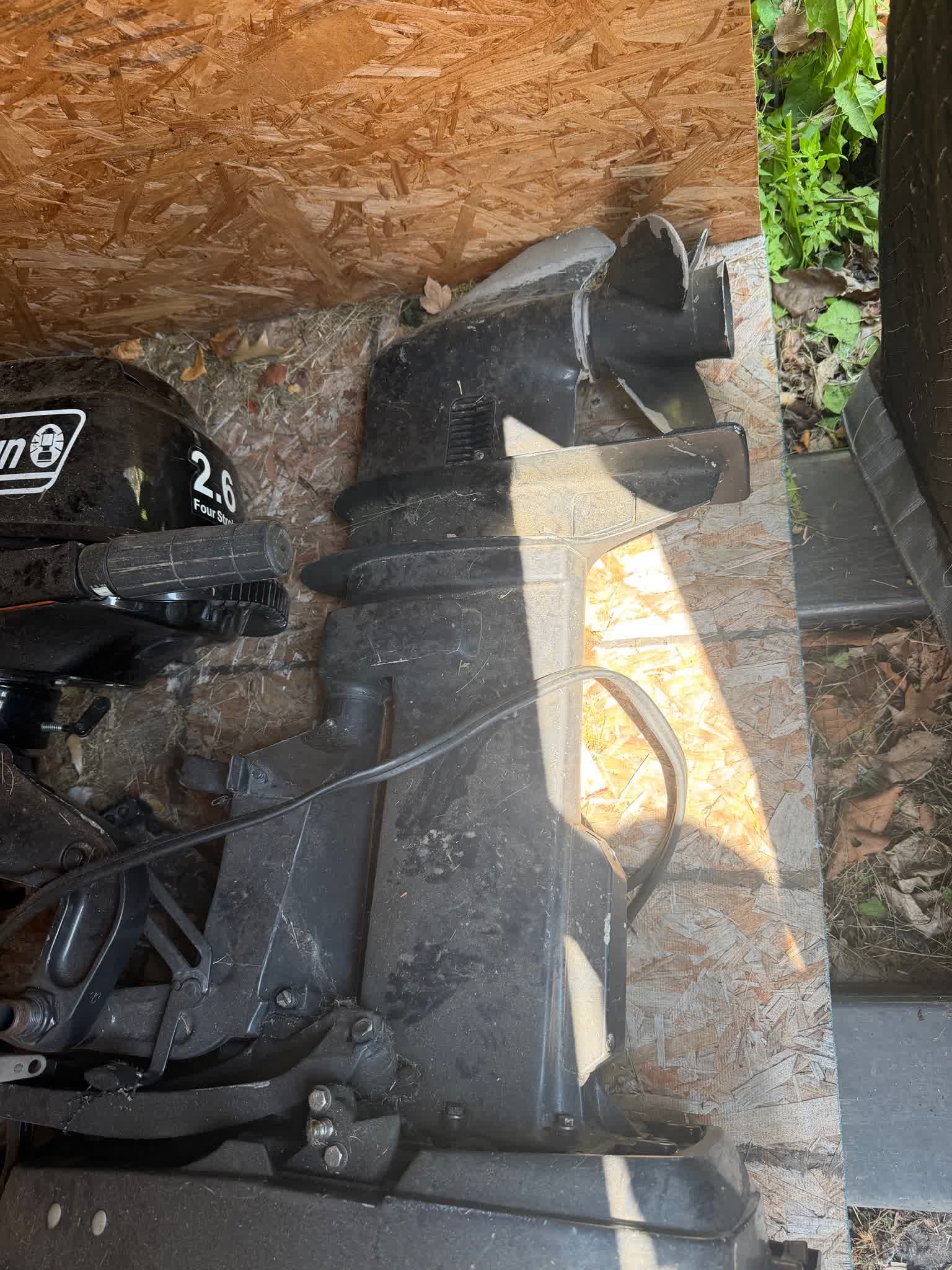Coleman 2.6 outboard lower unit and midsection